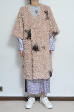 Load image into Gallery viewer, WAVY FUR COAT
