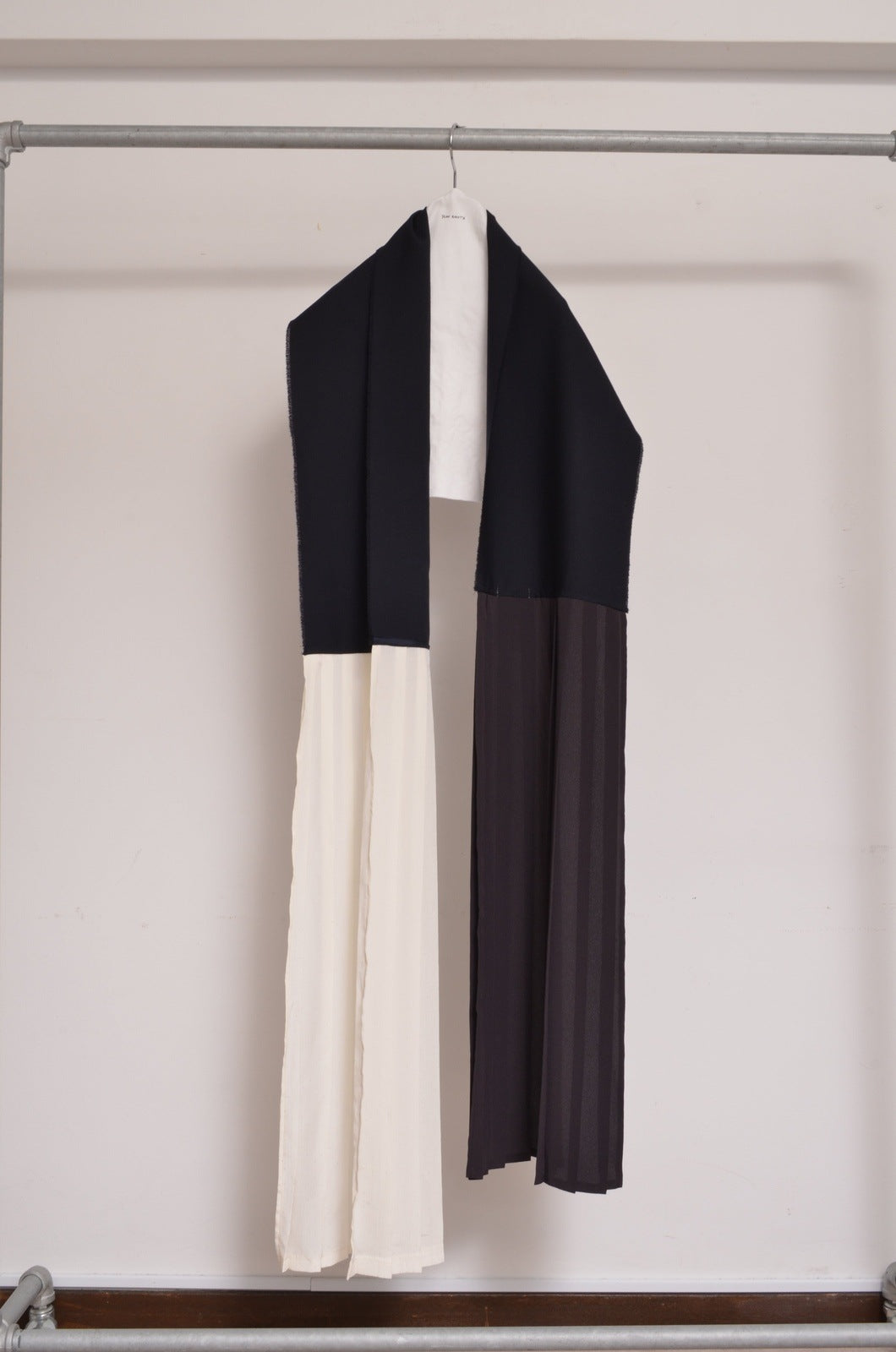 PLATED STOLE / BLACK_001